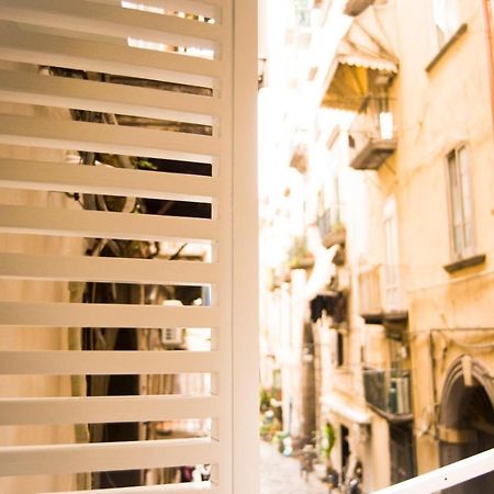 Suite Napoli Sotterranea Con Jacuzzi Екстериор снимка