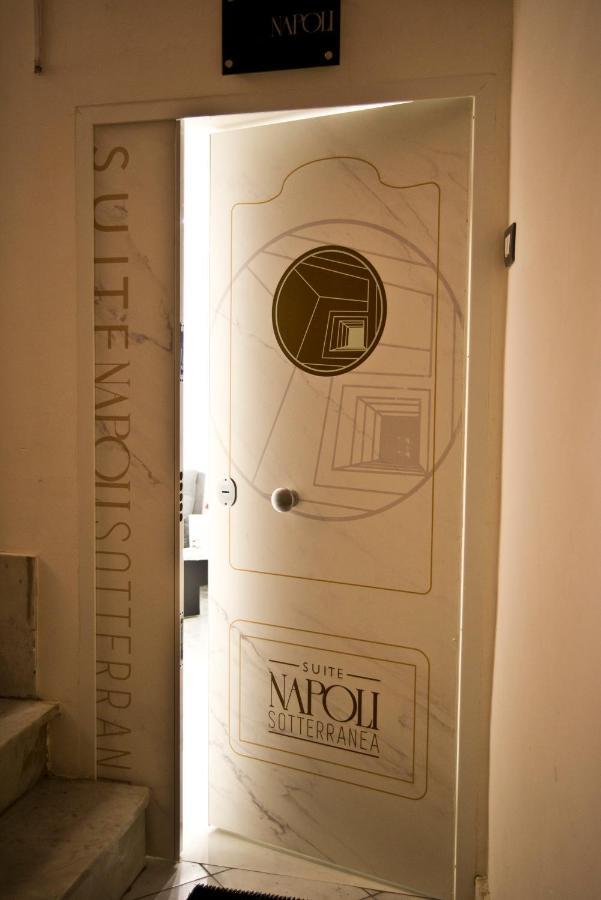 Suite Napoli Sotterranea Con Jacuzzi Екстериор снимка
