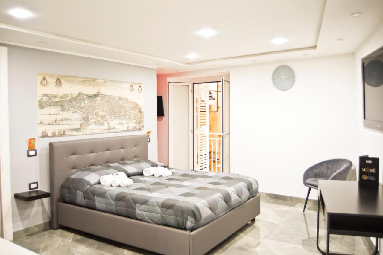 Suite Napoli Sotterranea Con Jacuzzi Екстериор снимка