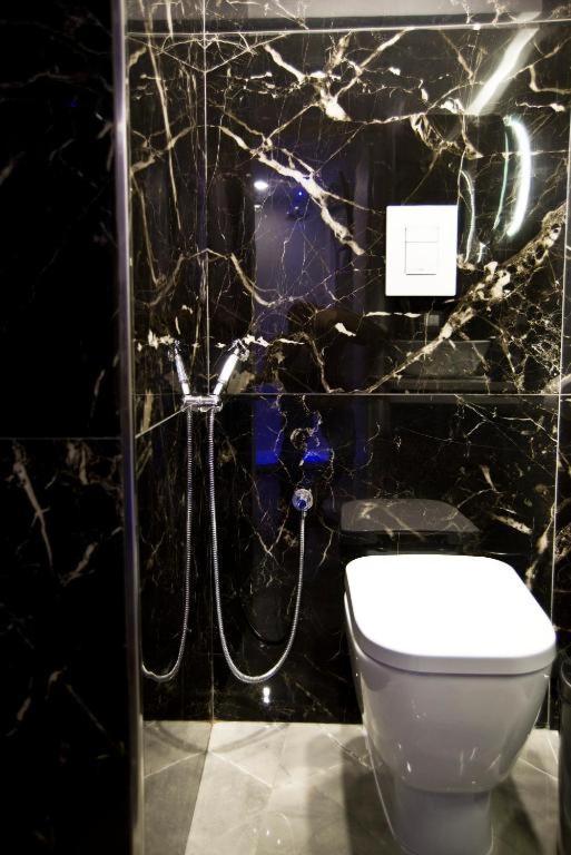 Suite Napoli Sotterranea Con Jacuzzi Екстериор снимка
