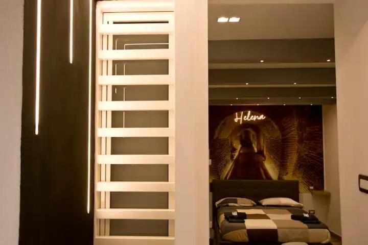 Suite Napoli Sotterranea Con Jacuzzi Екстериор снимка